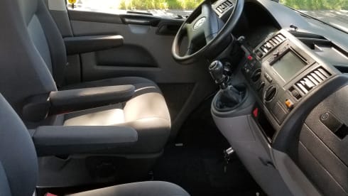 Sunny!  – Luxury VW T5 Camper