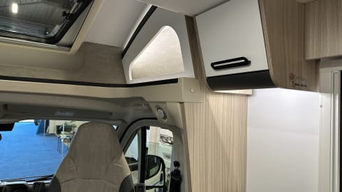 Luxurious and complete Sun Living S 70 SL 4-person family camper