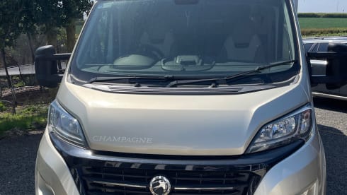 Willow – 6 berth Swift semi-integrated from 2018