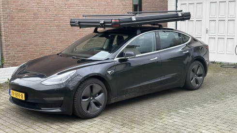 Tesla Camper – Tesla mini camper (model 3 with roof tent, great travel and freedom)