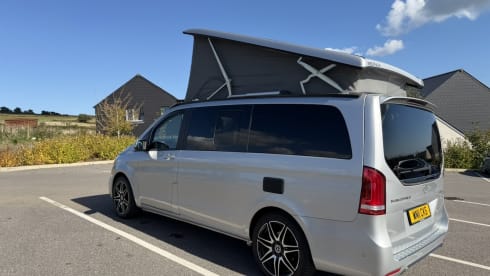 Molly – 4 berth Mercedes-Benz Marco Polo campervan from 2019