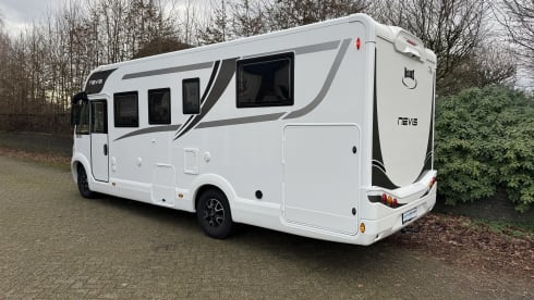 Luxury McLouis camper for 4 people 