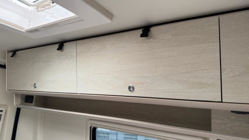 Tourne Tourne – 4p Peugeot campervan uit 2023