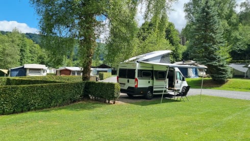 Adria Twin Sport 640 SGX – New 2025 spacious Campervan for 4