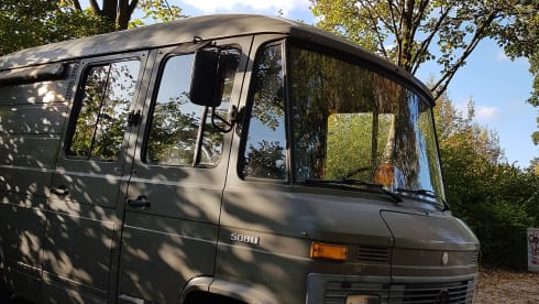 Groene Gast – Green Guest takes you on a unique adventure in a retro camper!