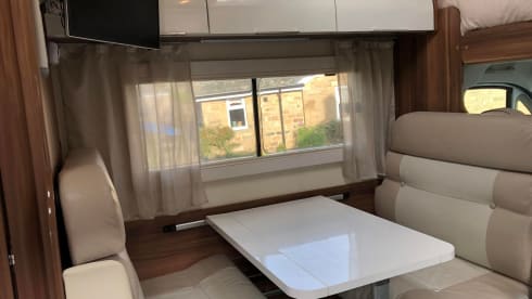 Chestnut – Perfect for a large family getaway!!