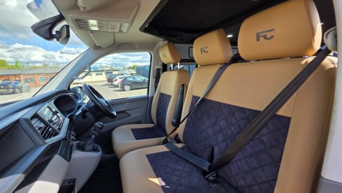 Volkswagen campervan met 4 slaapplaatsen vanaf 2024