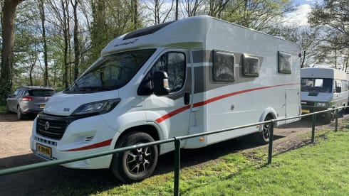 4 person Sunlight T69L from 2018