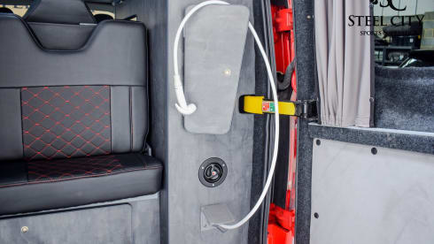 Maisie-Rose – 4 berth Ford campervan from 2019