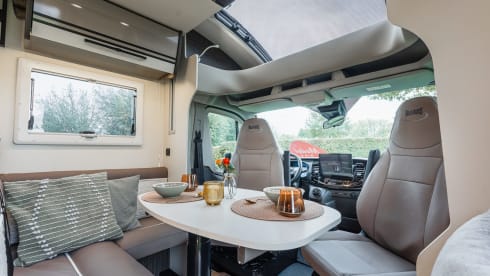 Gloednieuwe Mobilhome McLouis 473 (2026)