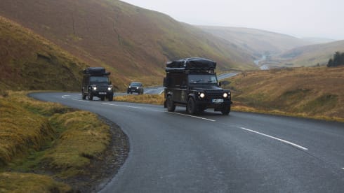 STEVENSON – Land Rover Defender 110 with Rooftop Tent & Awning | Carries 5, Sleeps 3