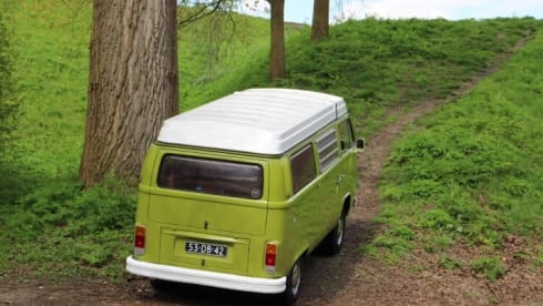 Westfalia – Wonderful Classic Camper Rent! Oldtimer VW minibus hire - T2 Westfalia
