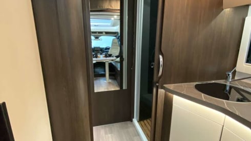 4p Benimar semi-integrated uit 2023