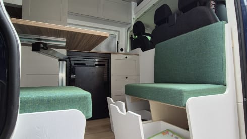 Cozy, nice camper (2025) with air conditioning - solar panels - 3 persons