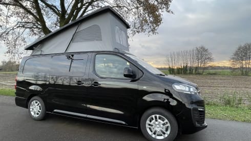 Wanderwatt #1 – 4p Elektrische Vivaro-E Buscamper uit 2022