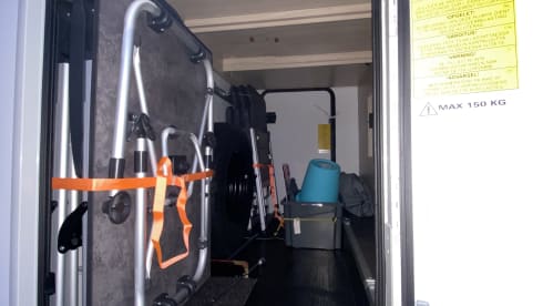 Luxurious and complete Sun Living S 70 SL 4-person family camper