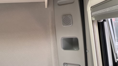 Compact and manoeuvrable KNAUS Boxlife 600 TOP Van