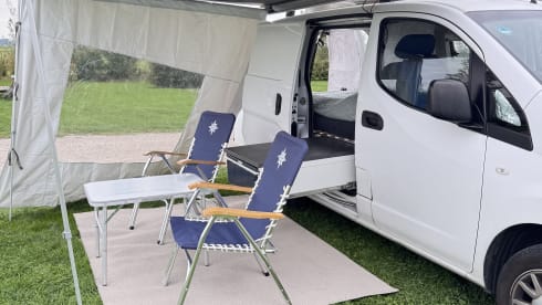 2p Nissan campervan from 2011