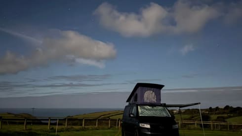 Seymour  – Luxury 2021 VW high spec campervan with flexible collection/drop-off