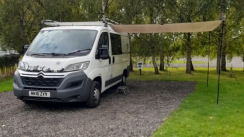 Citroën Relais mit 2 Schlafplätzen