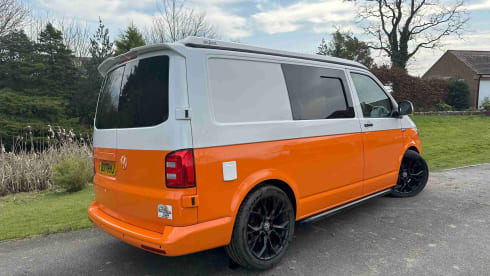 Tango – 4 Berth VW Campervan T6 with Air Con and Heater