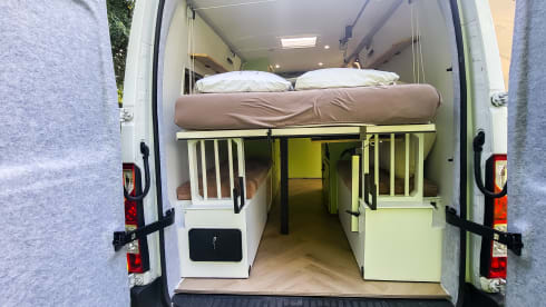 Camper beleving – 2p offgrid luxury - Renault Master L3H2