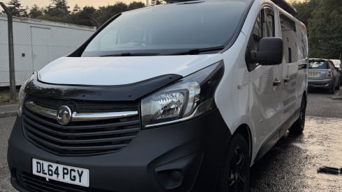 THE WEE HOOSE – Das kleine Haus – Vauxhall Vivaro LWB Wohnmobil – 4 Schlafplätze