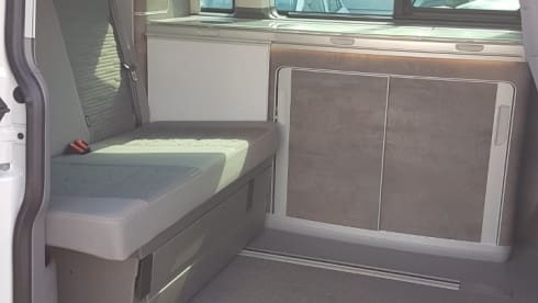 Ocean  – 4p Volkswagen California Ocean T6.1 150PK bus from 2021