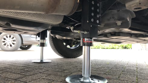 4 berth Swift Kon Tiki Luxury Twin Axle