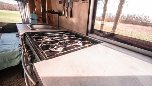 Pablo – Fire brigade bus & sturdy camper for your next adventure