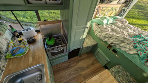 Eden – Beautiful, 3 Berth, Off Grid Conversion 