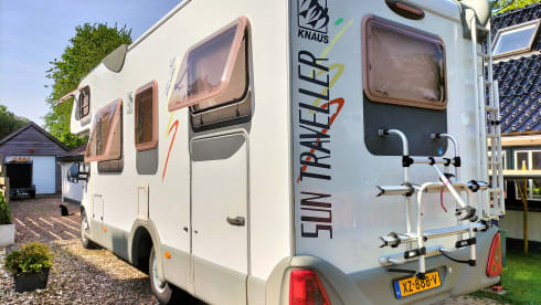 111 Knaus 708G – 6p Knaus alcove from 2000