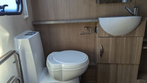 BILBO – 4 berth 4 seat Bessacar 2014 Motor Home with everything