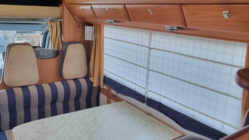 falcon – Fiat Camper Moncajo Attic - 7 Seats