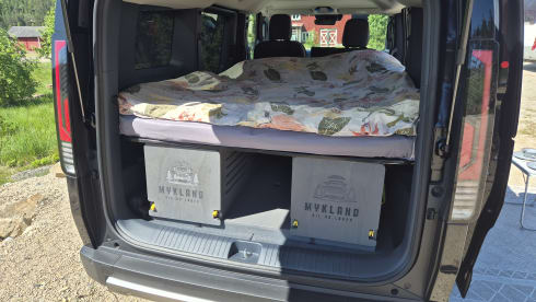 Molly – Electrische Campervan Kia Pv 5.    Inclusief BRANDSTOFKOSTEN(stroom)