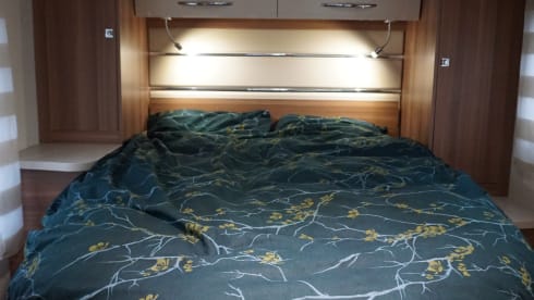 4p Chausson Semi-Integrated 