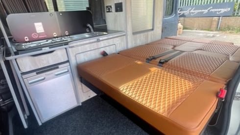 4 berth Renault Trafic campervan from 2015