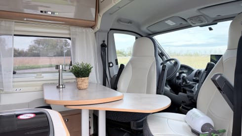 Campy – 2p Roller Team bus from 2011