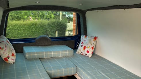 T5 Escapes – The Wild Transporter
