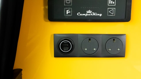 Eggy – 4 berth Volkswagen campervan from 2023