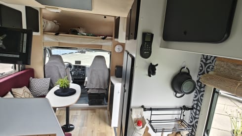 Fiat alcove 4 person camper
