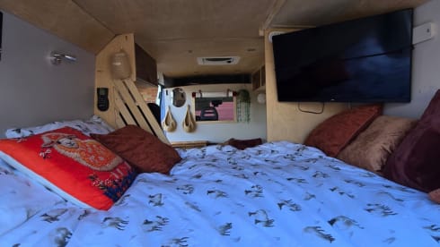 Herdy 🐑 – ✨ Luxuriöser Campervan mit 2 Schlafplätzen – nur für Erwachsene | Autarkie-fähig | Hundefreundlich ✨