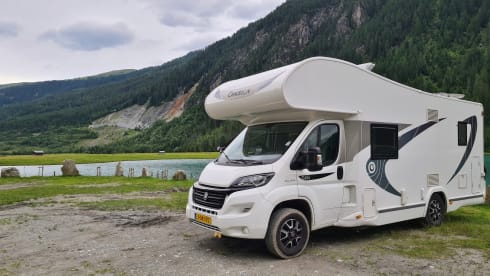 Luxe Familiecamper – Luxury Family Camper, Sleeps 6, Air Conditioning, Wifi