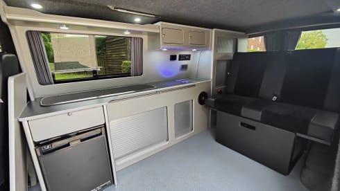 Phil’s Black Beast – VW Transporter LWB 4 berth Volkswagen campervan from 2016