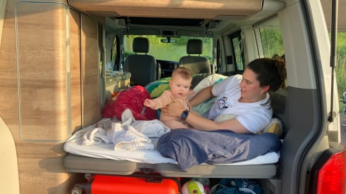 Callie – 4p Volkswagen bus uit 2022