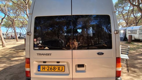 Bruno – 2p Ford bus uit 2002