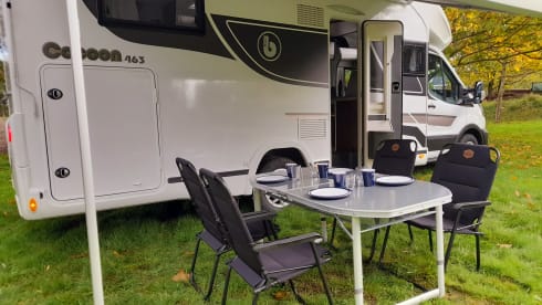 New Benimar Cocoon 463 10/2022 with silent roof air conditioning