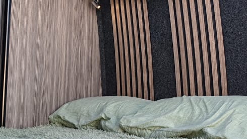 Valerie – Luxury 5 Birth Camper