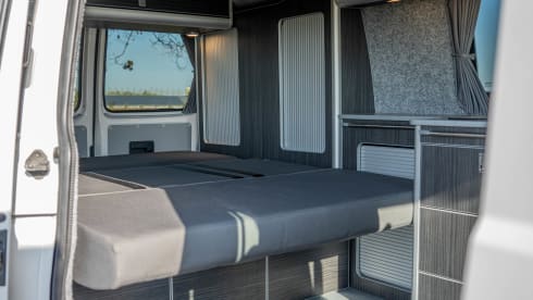 Volkswagen T5/6 5 person camper for rent