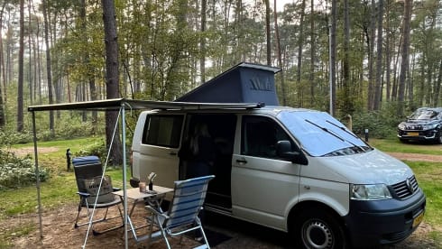 Toby – VW T5 Transporter (2008) – Compacte camper, klaar voor avontuur